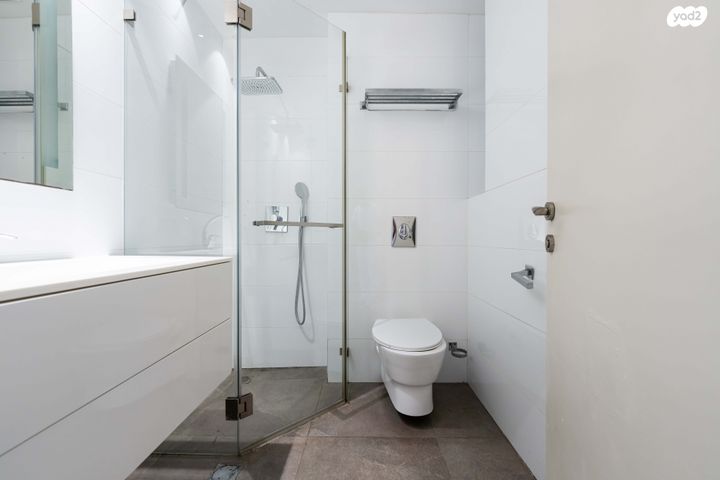 גג/ פנטהאוז, ניסים אלוני, צמרות איילון, פארק צמרת, תל אביב יפו