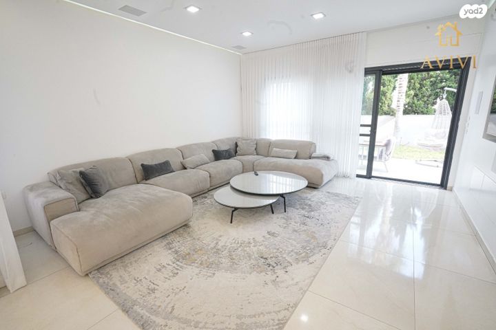 בית פרטי/ קוטג', נורית 4, פרדסיה, פרדסיה