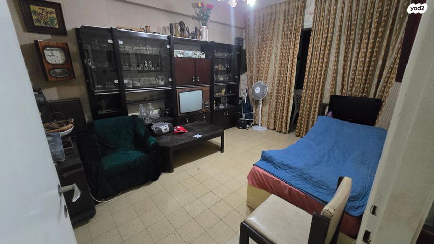 דירה, שדרות חב"ד 27, צהלון, שיכוני חסכון, תל אביב יפו