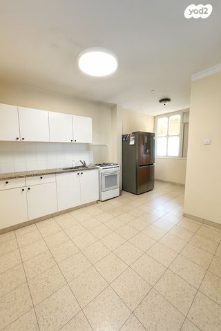 גג/ פנטהאוז, משה אבן עזרא 19, רובע ה', אשדוד