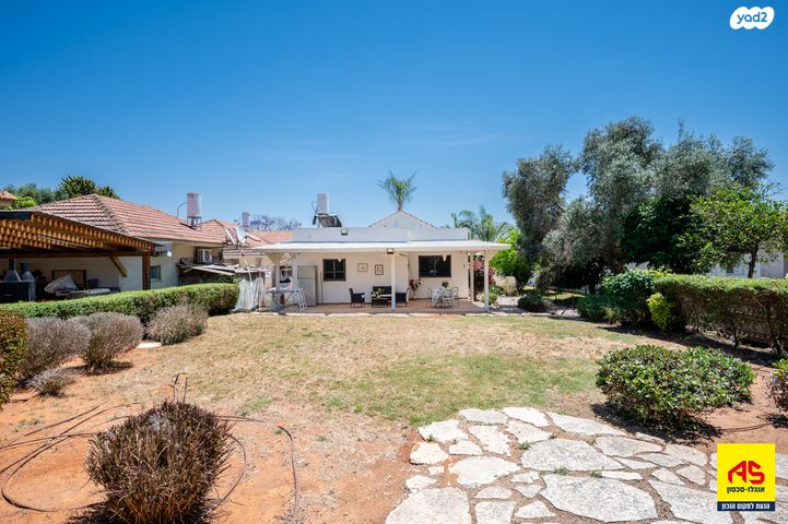 מגרשים, הנחל, פרדס חנה כרכור