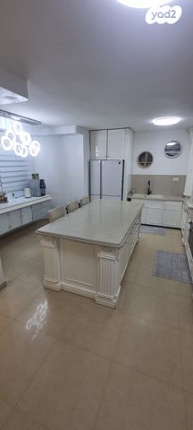 דירת גן, קרית מנחם בגין, נתיבות