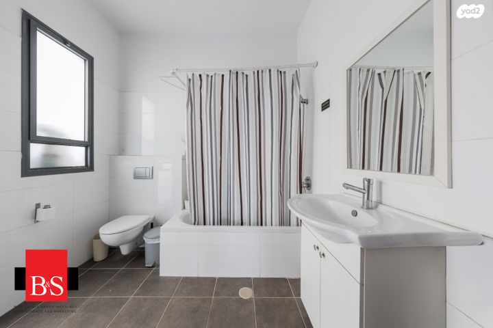 בית פרטי/ קוטג', צור 1, הצבאית, כפר יונה