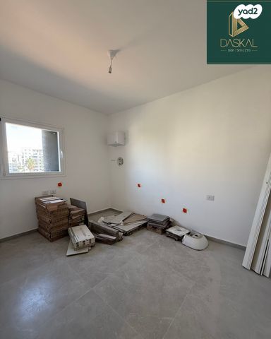 דירה, הרב זבולון גרז, רחובות