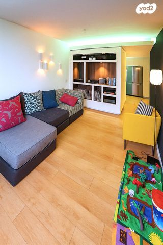 דירה, הרצל 6, הוד השרון