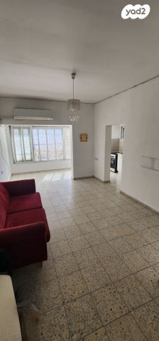 דירה, הרא"ה 127, עליות, רמת גן