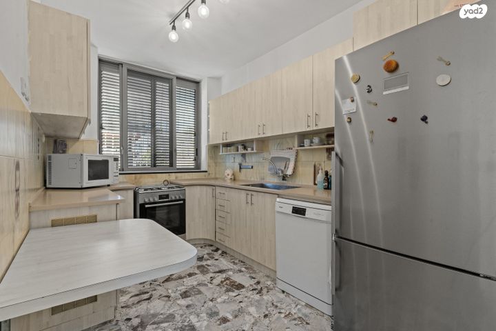 גג/ פנטהאוז, י.ל. פרץ, אגרובנק, חולון