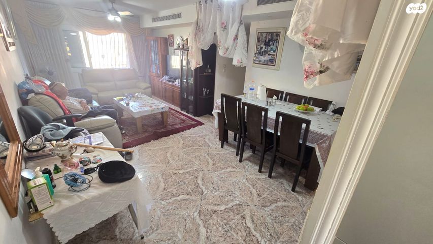 דירה, אבא אחימאיר 28, קרית מנחם בגין, רמלה