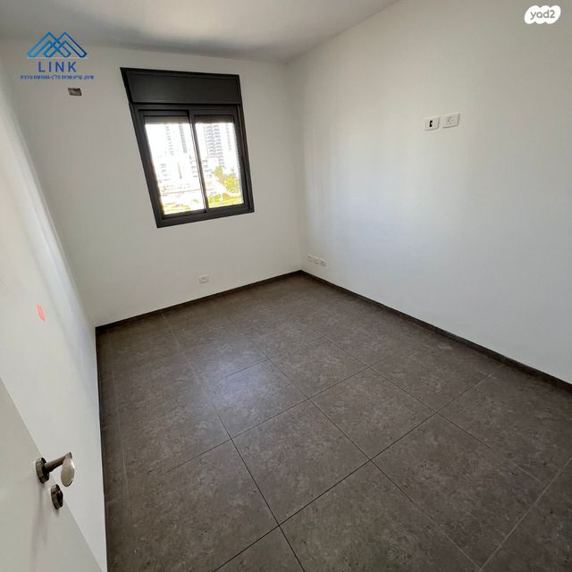 דירה, האנפה, החותרים, טירת כרמל