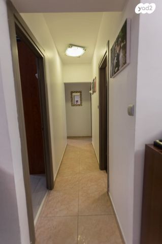 דירה, חבקוק הנביא, רובע י', אשדוד