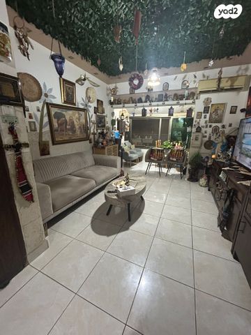 הרב אברהם הלל 