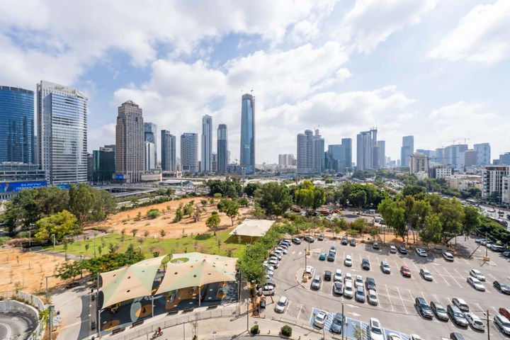 גג/ פנטהאוז, ניסים אלוני, צמרות איילון, פארק צמרת, תל אביב יפו