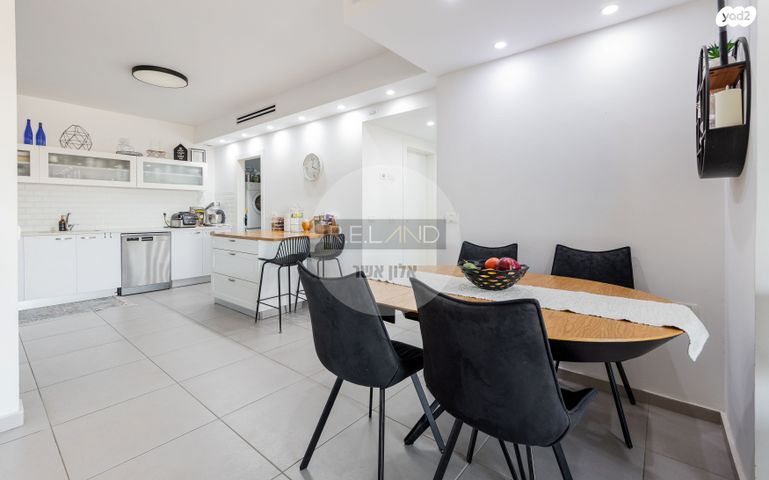 דירה, שרונה, כפר יונה