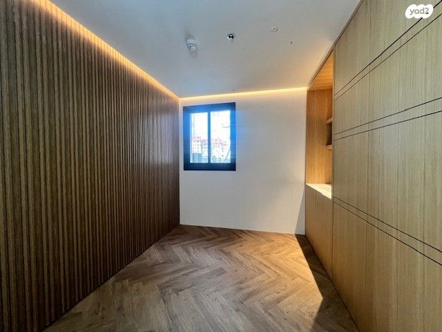 דירה, אמנון ליפקין שחק, נוף הטיילת, נתניה