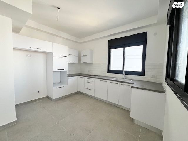 דירה, אמנון ליפקין שחק 1, נוף הטיילת, נתניה