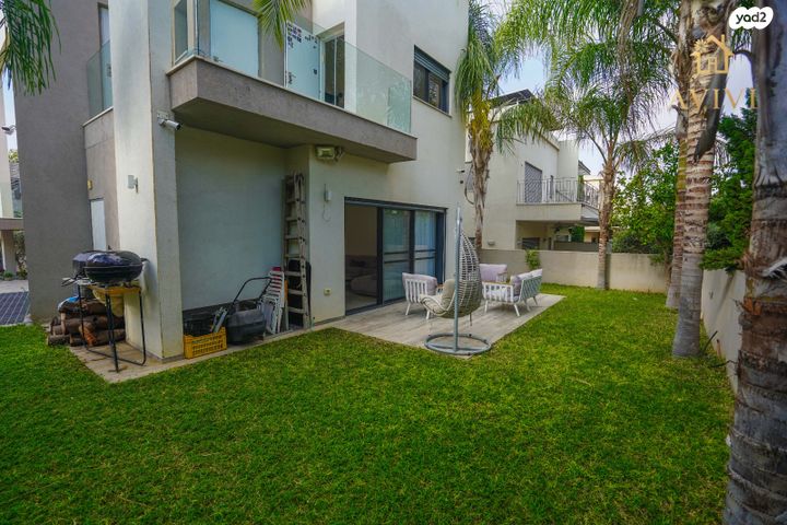 בית פרטי/ קוטג', נורית 4, פרדסיה, פרדסיה