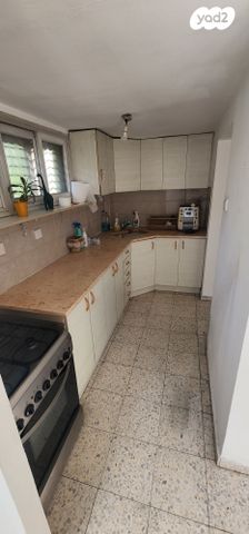 דירה, הרא"ה 127, עליות, רמת גן