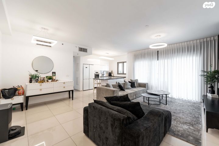 דירה, יעל רום 6, פתח תקווה