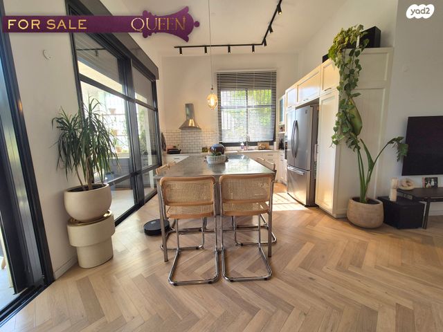 דירת גן, נווה זמר, רעננה