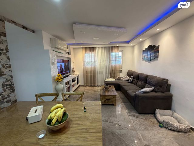 צאלים, מערב 1