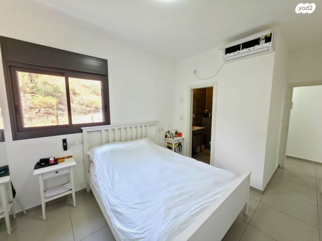 דירה, אסתר המלכה, האצטדיון, טבריה