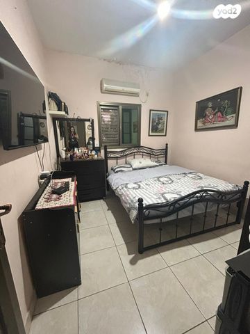 דירה, הרב אברהם הלל, ויצמן, רמלה