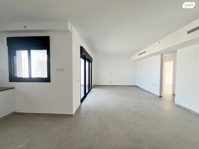 דירה, אמנון ליפקין שחק 1, נוף הטיילת, נתניה