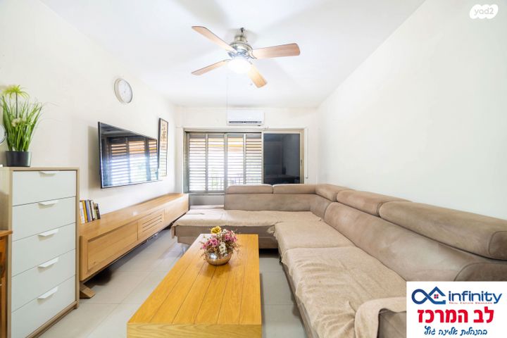 דירה, י.ל. הכהן, מחנה יהודה, פתח תקווה