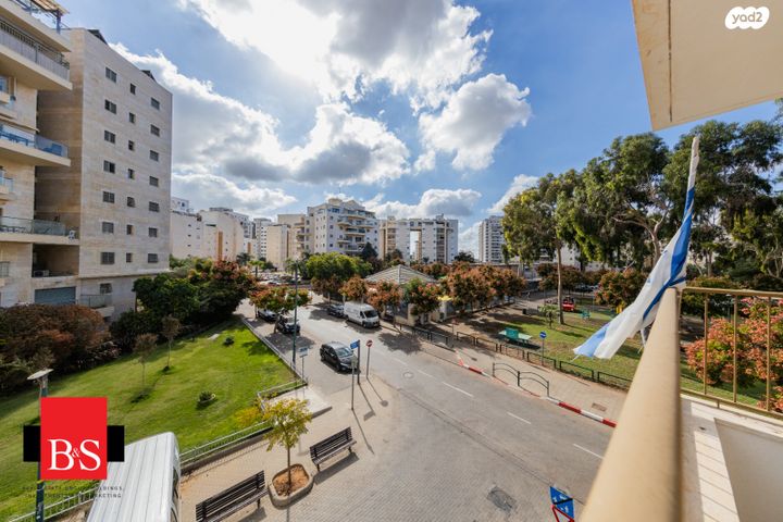 דירה, קרית השרון, נתניה