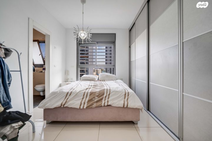 דירה, יעל רום 6, פתח תקווה