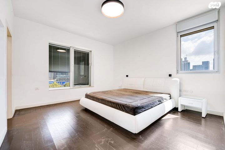 גג/ פנטהאוז, ניסים אלוני, צמרות איילון, פארק צמרת, תל אביב יפו