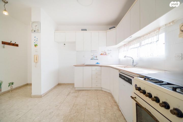 דירה, יעקב זרובבל, כפר גנים ב, פתח תקווה