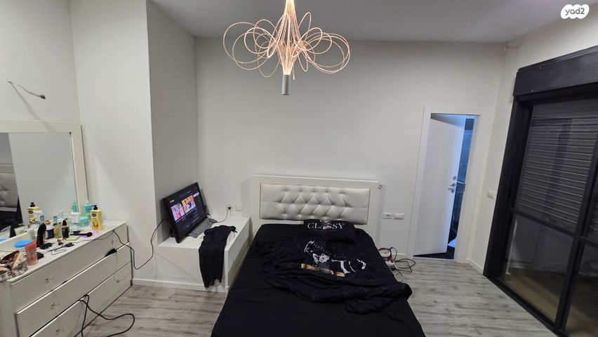 דופלקס, ה' באייר, נווה אפק, ראש העין