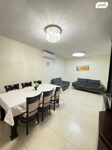 הרב אברהם יצחק הכהן קוק 