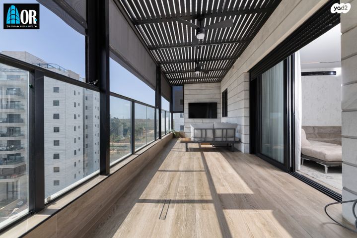 גג/ פנטהאוז, דבורה עומר, נאות שמיר, יבנה