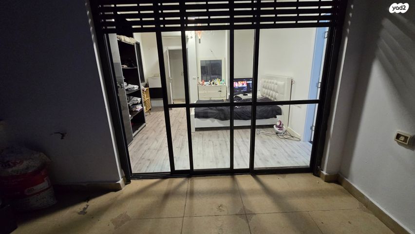 דופלקס, ה' באייר, נווה אפק, ראש העין