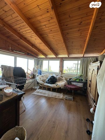 דירת גן, האלון, רמות יצחק, נשר