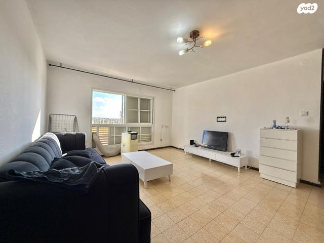 צבי בורנשטיין 657