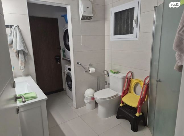 דירת גן, משעול אבן גבירול, שכונה ב', באר שבע