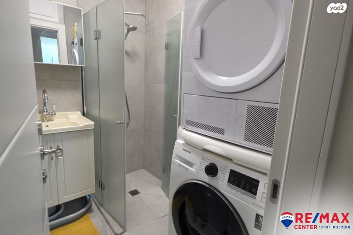 דירה, שדרות בר אילן, דרום מערב ותיק, בת ים