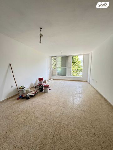 דירה, נחמן מברסלב 13, מחנה יהודה, פתח תקווה