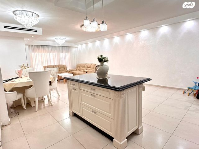 דירה, יונתן נתניהו, ברנע, אשקלון