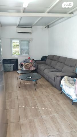 דירת גן, יהושע בן נון, גבעה א', שביט, קרית אתא