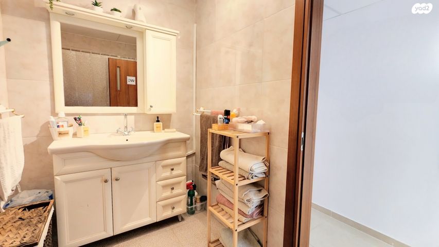 דירה, סיגליות, הסגליות, מעלות תרשיחא