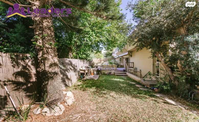 דירת גן, עולי בבל, הרצליה