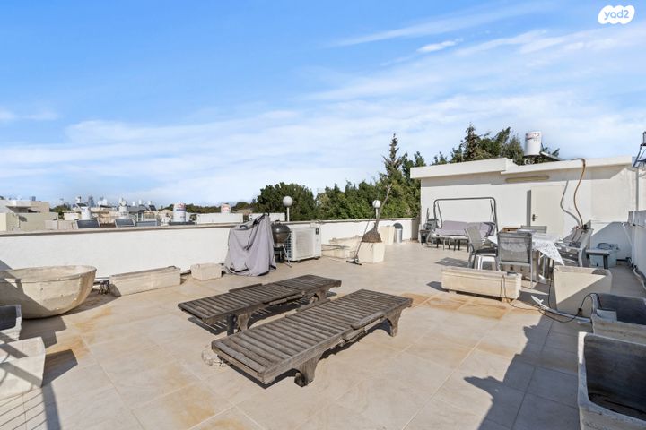 גג/ פנטהאוז, י.ל. פרץ, אגרובנק, חולון