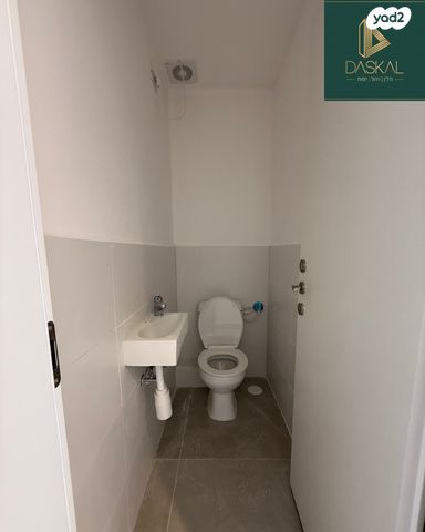 דירה, הרב זבולון גרז, רחובות