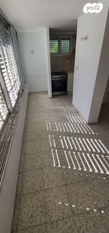 דירה, הרא"ה 127, עליות, רמת גן