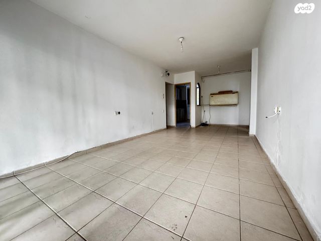 דירה, יהודה לייב פינסקר 49, רמב"ם, ראשון לציון