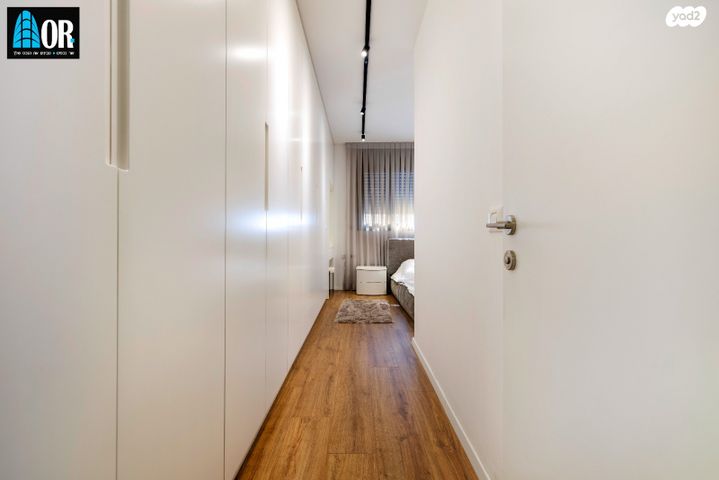 גג/ פנטהאוז, דבורה עומר, נאות שמיר, יבנה